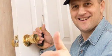 Logan Locksmith Shop Center Line, MI 586-204-6708 - locksmith-services